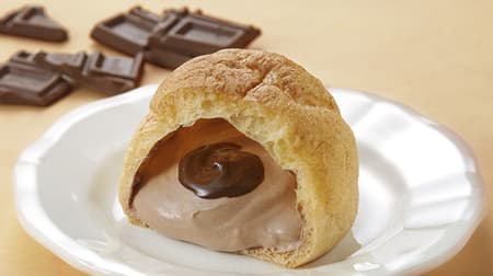 Summary of new sweets in January such as "HERSHEY'S chocolate cream puff" and "HERSHEY'S chocolate eclair"