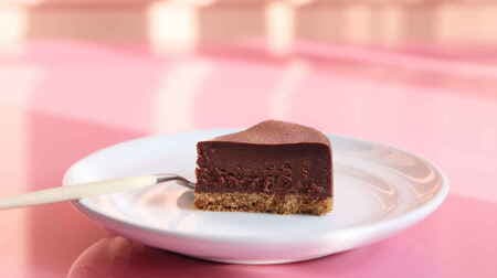「スターバックス チョコレートケーキ」オンラインストア限定！収穫60日以内のフレッシュでフルーティーなカカオで濃厚に