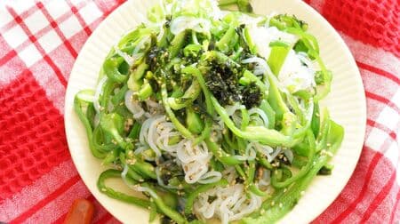 Summary of shirataki recipes: "shirataki green pepper namuru," "pork kimchi shirataki," "shirataki peperoncino," and "shirataki pad thai.