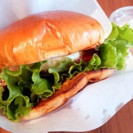 小松菜スムージー＆野菜たっぷりバーガーで“ソトアサ族”デビュー！表参道「the 3rd Burger」