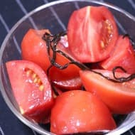 トマト簡単レシピ3選「トマト塩昆布」「トマトとツナの海苔ナムル」「サバ缶とトマトの卵炒め」