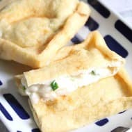 モッツアレラチーズレシピ3選「油揚げのモッツアレラチーズ包み焼き」「ひとくちモッツァレラチーズの麺つゆラー油漬け」「アボカドとモッツアレラチーズのサラダ」