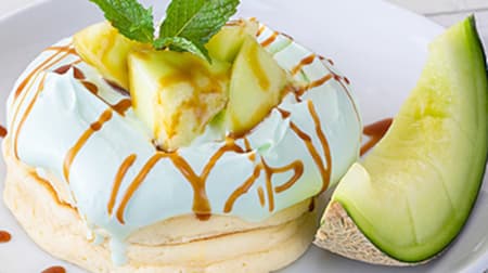 高倉町珈琲「メロンのリコッタパンケーキ」季節のフレッシュメロンとメロンクリームの香り豊か