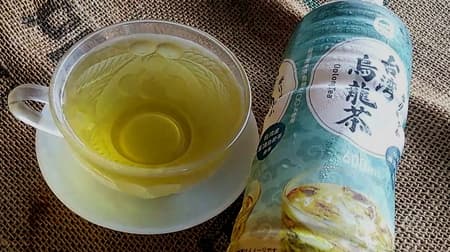 Famima "Taiwan Oolong Tea" 600ml, 0kcal, refreshing, with a hint of bitterness! You can enjoy drinking it very much!