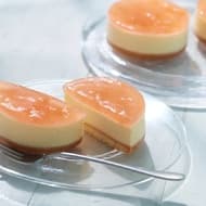 ルタオ新千歳空港店11周年記念菓「パレットフロマージュ」優しい甘さの桃のジュレをなめらかなチーズケーキにのせて