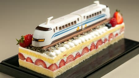 300 Series Shinkansen Nozomi Train Cake" - Image of the 300 Series Shinkansen 30 years ago! Shin-Yokohama Prince Hotel