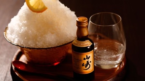 Whiskey-scented adult shaved ice "Mizore Yamazaki"-At an izakaya along the Kamo River in Kyoto