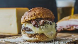Craft beer and "discerning" hamburgers at JS BURGERS CAFE--Limited event "CRAFT MARIAGE"