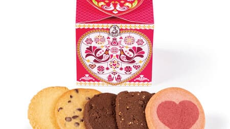 Aunt Stella's Cookies "Valentine Fair" Heart motif "Berry Berry Heart" and other "Strawberry Fair"!