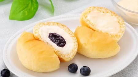 Hattendo "Creamy Buns (Custard/Blueberry)" limited to Moomin Valley Park "Library Cafe" and "Herokuya"!