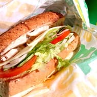 Subway "Gut Sandwich Chicken and Cheese" 339 calories, 24.7 g protein, 39.4 g carbohydrate