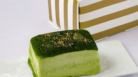 Top's "Matcha Cake": brown sugar flavored sponge sandwiched between Tokachi azuki bean paste and Uji green tea cream!