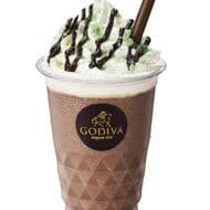 ゴディバ「ショコリキサー チョコミント」ミルクチョコレート・ミントシロップ・ミント風味キャンディチップの組み合わせ！チョコミントビギナーも飲みやすい “やさしい味” 仕立て