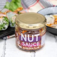 Eating Nut Sauce Asian Hot Flavor" with peanuts and sunflower seeds! Spicy ethnic seasoning