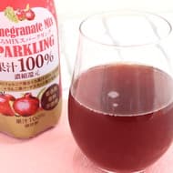 Seijo Ishii's "Pomegranate MIX Sparkling" is a refreshing, slightly carbonated mix of pomegranate, apple and muscat juice! Refreshing slightly carbonated pomegranate, apple and muscat juice mix