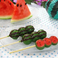 Maruhachi Confectionery "Watermelon Dumpling (Choco Manto Watermelon)" limited to 200 sets of 3 sets in a watermelon pattern package!