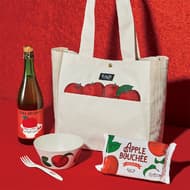 カルディ「りんごバッグ」温かみのあるオリジナルトートにバッグ限定シードル・りんごのブッセ・りんご柄サラダボウル＆フォークがセット！