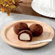 Famima New Sweets "Fresh Chocolate Cream Truffles", "Eating Masmochi Mochi Opanchu Rabbit", "Mutsuki Candy-like Roll Cake", etc.