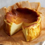 モロゾフからクリームチーズケーキ55周年を記念した「55thチーズケーキ（クリームリッチ）」が3月21日に全国発売：デンマーク王室御用達ブランドのクリームチーズ使用