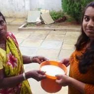 貧困者に「お米」を届けて--“氷水チャレンジ”の一方、インドで行われているチャリティー運動とは？