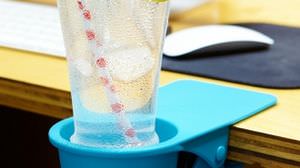 Click-type cup holder "Portable Drink Klip" for tables that solves three problems