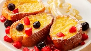 New sweets for Tully's "T's French Toast Honey Double Berry"-Enjoy the richness and moist texture of eggs