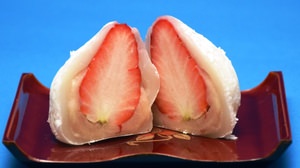 Strawberry Daifuku "Skyberry Daifuku" using "Skyberry" from Tochigi Prefecture is now available! For a limited time in Tokyo Solamachi