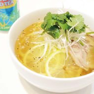 ハワイの“汁そば”が日本橋で味わえる？「レモンラーメン」が 39 YOSHOKU に！