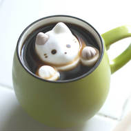 カップに浮かぶ猫マシュマロやねこの肉球マシュマロが手に入る！キディランド大阪梅田店で「ごろにゃーんウィーク フェア」開催