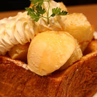 浅草橋・ミヤビカフェ“高級デニッシュ食パン”のハニートースト！寄せては返す甘さの波に昇天してきた