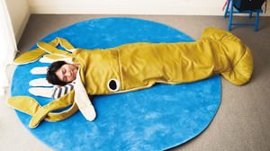 I want to keep it in my office--Reservations are being accepted at Felissimo, a sleeping bag cushion for the giant squid.