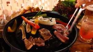 松屋銀座“美しくなるビアガーデン”2015年版を体験--野菜と肉とカラフルなお酒と
