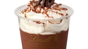 Cool summer chocolate dessert at Linz Cafe "Lindt mousse o chocolate cacao 66%"