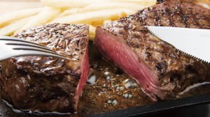 肉だ！ビールだ！銀座ライオンで「肉フェス2015」開催--1ポンドのステーキを豪快に