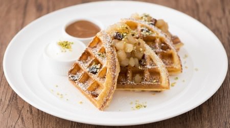 Sweet and sour "apple pie waffle", only on Wednesdays for Sarabeth--Crispy texture with pie x waffle dough!