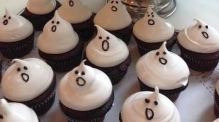 The fluffy "ghost" cupcakes are cute! Halloween collection from Magnolia Bakery