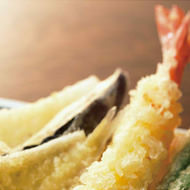 揚げたて天ぷらで気軽に一杯！「ちょい飲み てんや」東京駅に--平日は朝食も