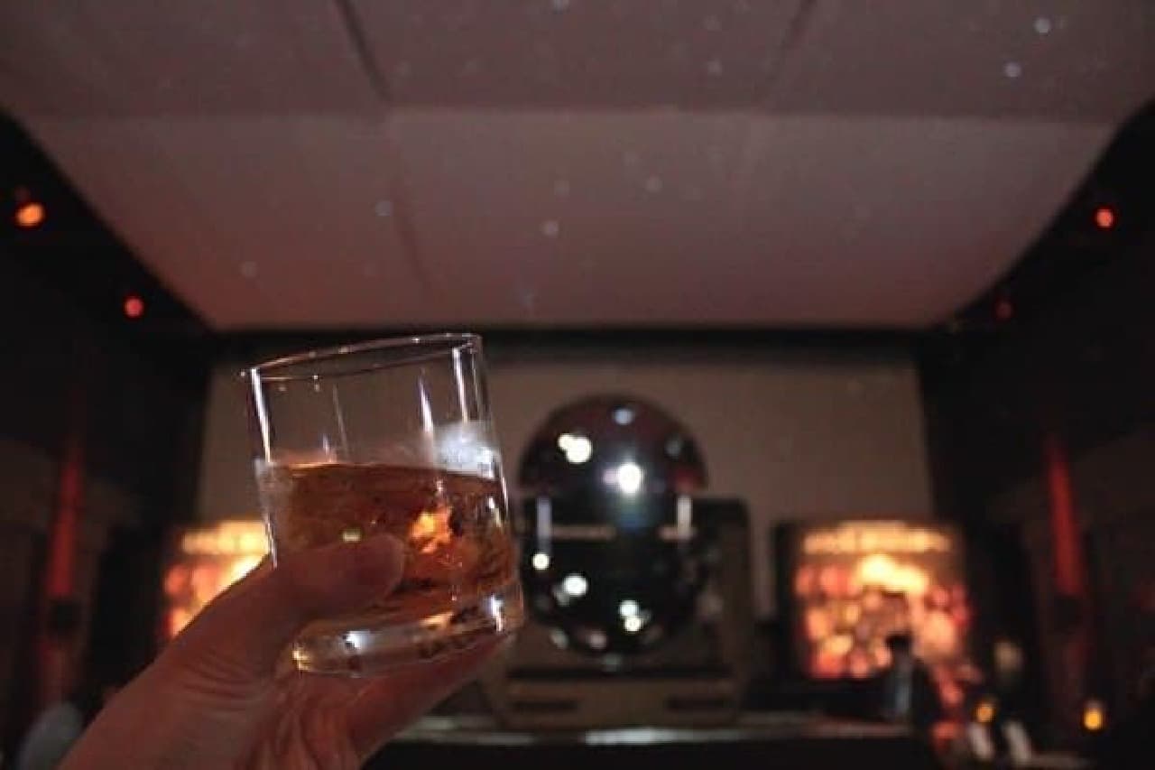 Planetarium with whiskey
