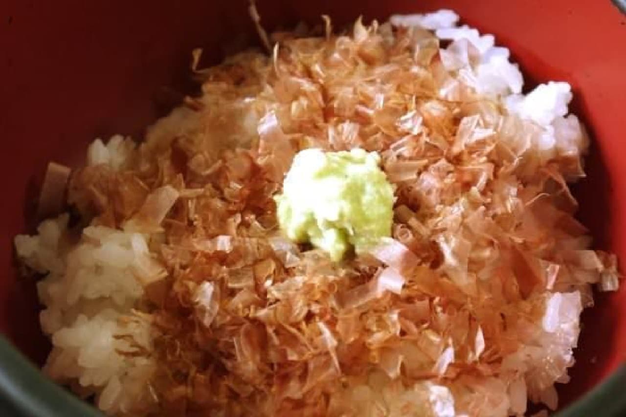 Freshly grated wasabi becomes a habit! I've eaten "wasabi bowl"