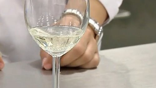 A prototype of "Durian wine" made from durian