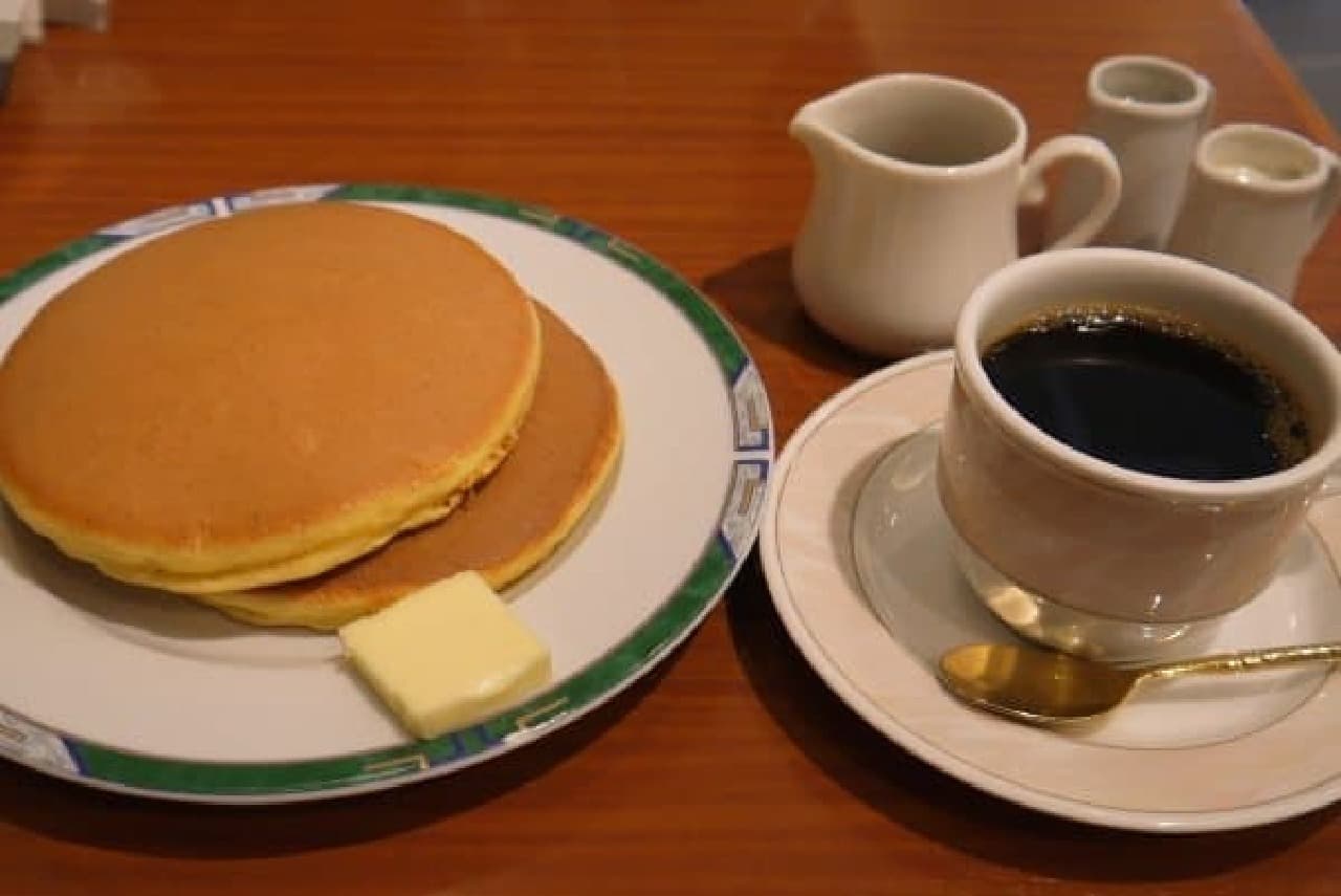 Pancakes that are carefully baked one by one