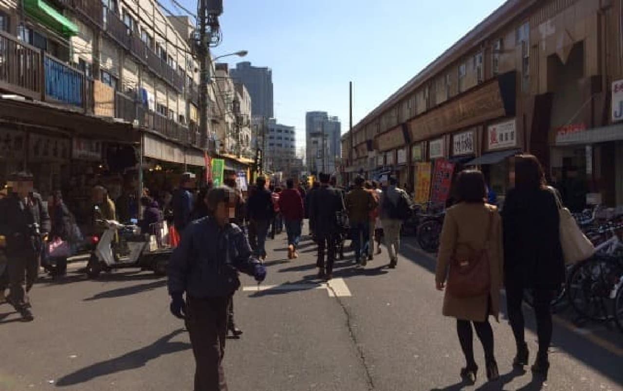 If you go straight through the Tsukiji market ...