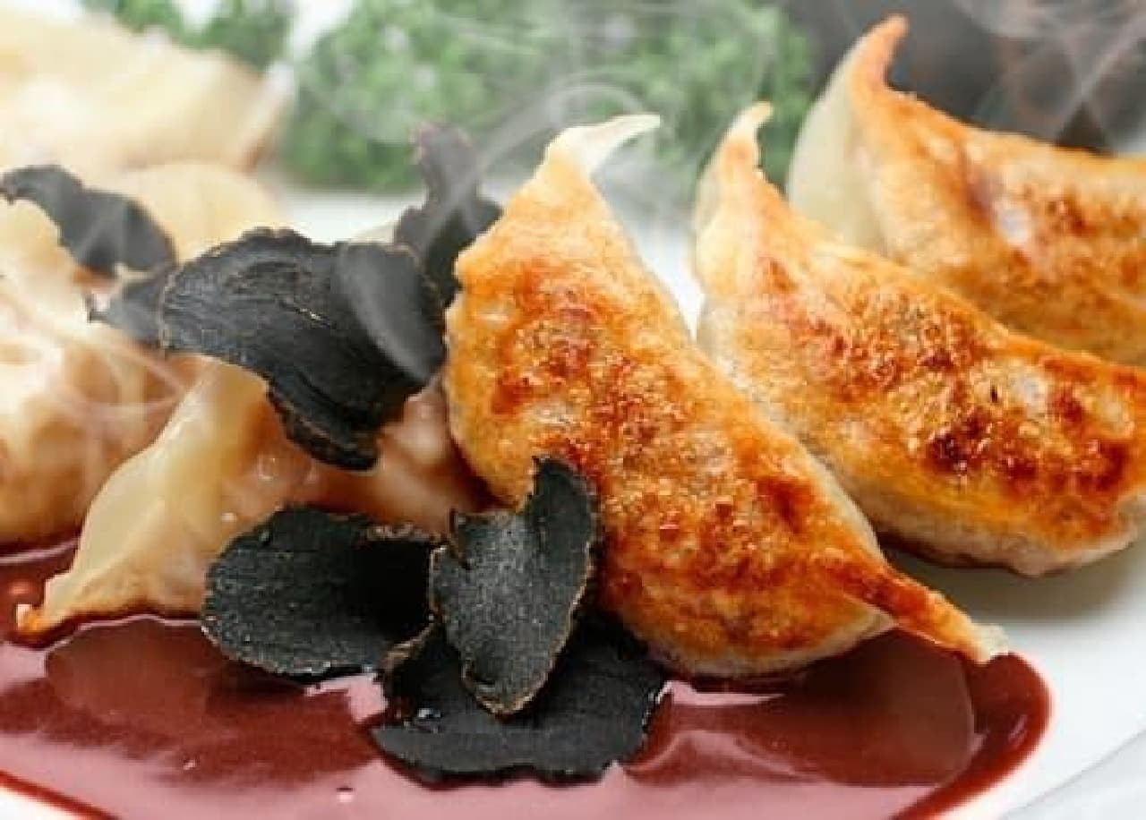 "Truffle dumplings made with red wine sauce"
