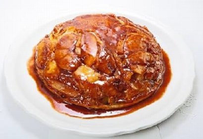 "Apple pancakes" baked in the oven with plenty of apples and cinnamon