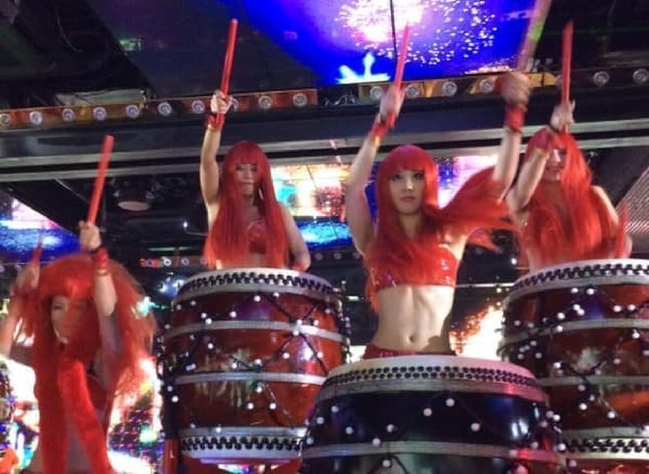 A powerful Japanese drum team