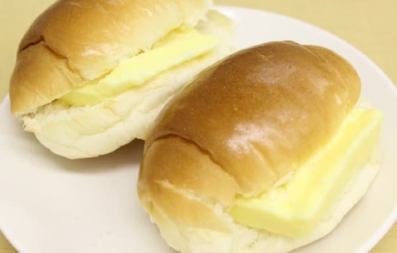 "Garigari-kun Rich Corn Potage Sandwich" that looks like an "egg sandwich"