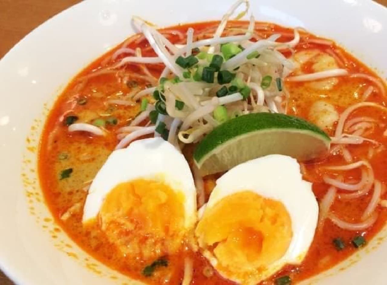 I want to eat authentic "Laksa"!