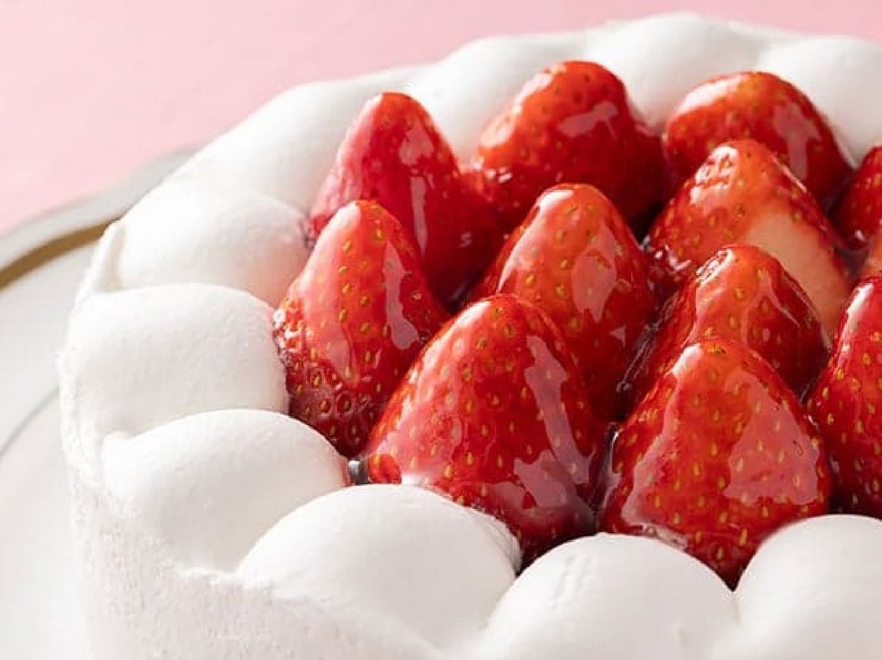 フロプレステージュが旬の「あまおう」使用スイーツを3月1日から関東の115店舗で発売  スペシャルケーキや新作焼菓子などラインナップ 画像2
