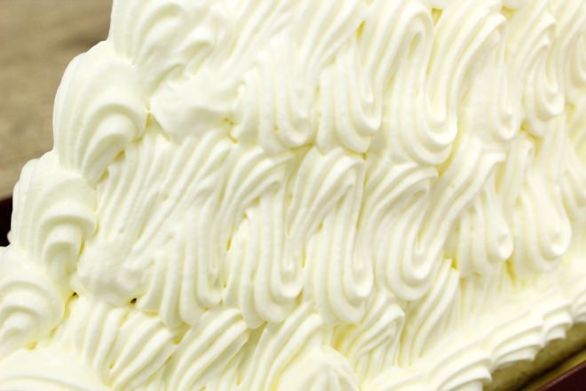 Beautifully layered layers of fresh cream