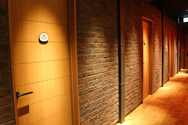 Private room door